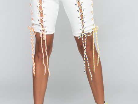 READY WHEN YOU ARE LACE UP BIKER SHORT IVORY Fashion